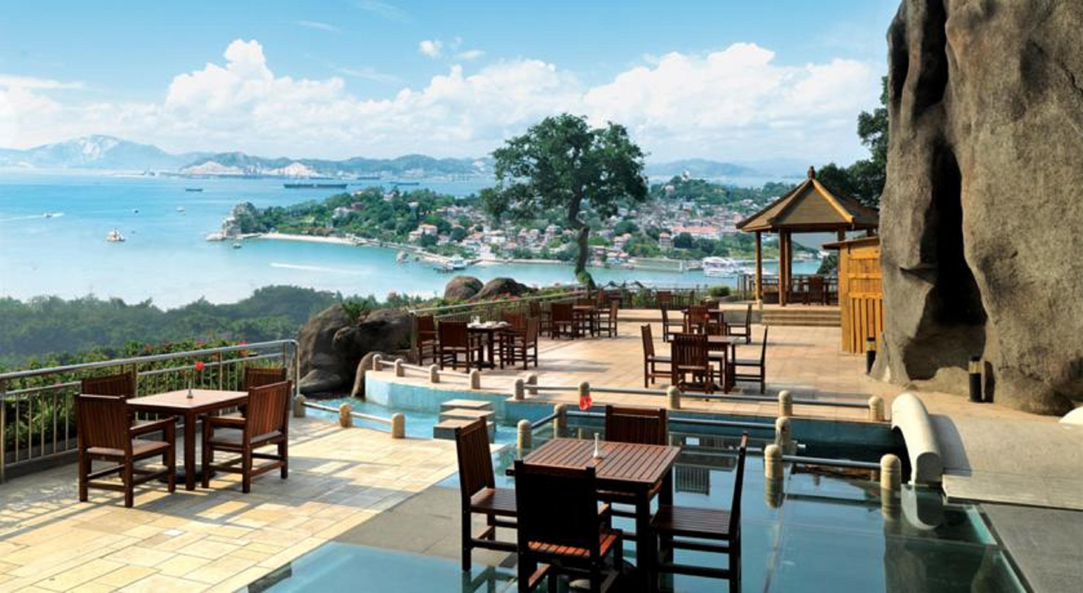 Отель Swiss Grand Xiamen-Harbour View Экстерьер фото
