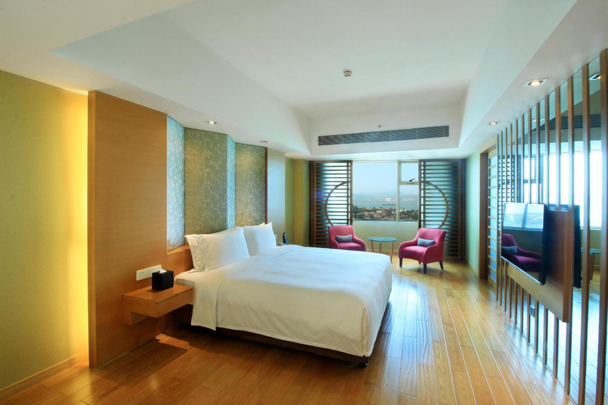 Отель Swiss Grand Xiamen-Harbour View Экстерьер фото