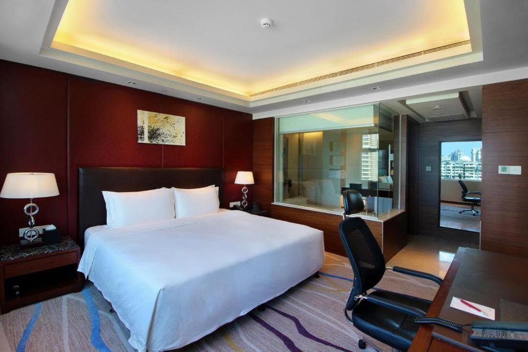 Отель Swiss Grand Xiamen-Harbour View Экстерьер фото