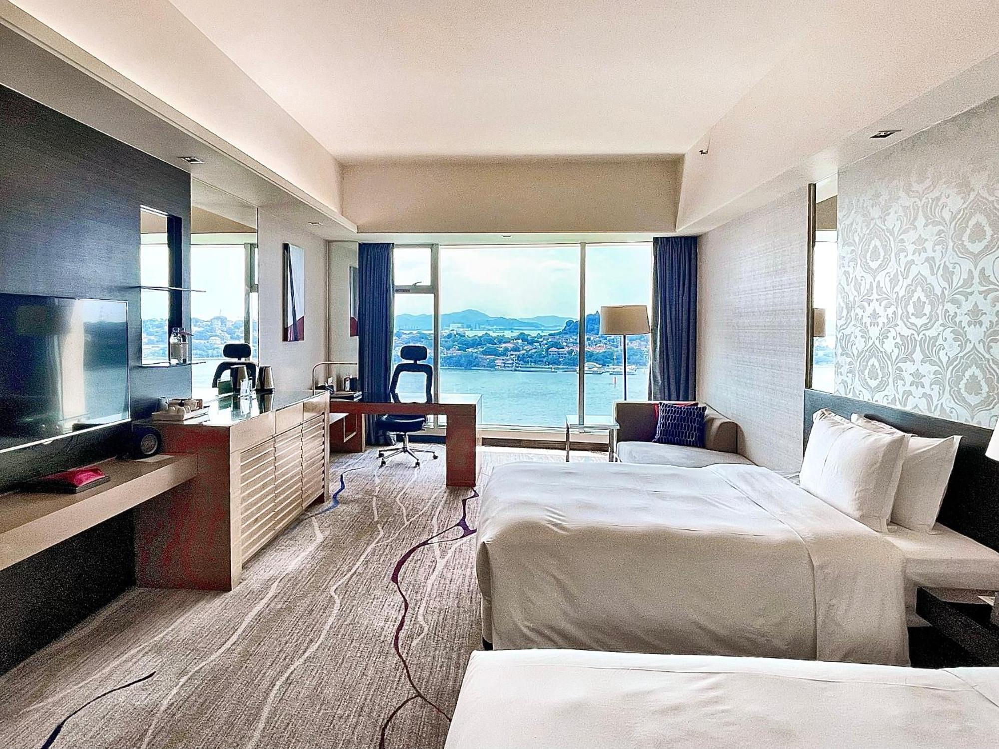 Отель Swiss Grand Xiamen-Harbour View Экстерьер фото